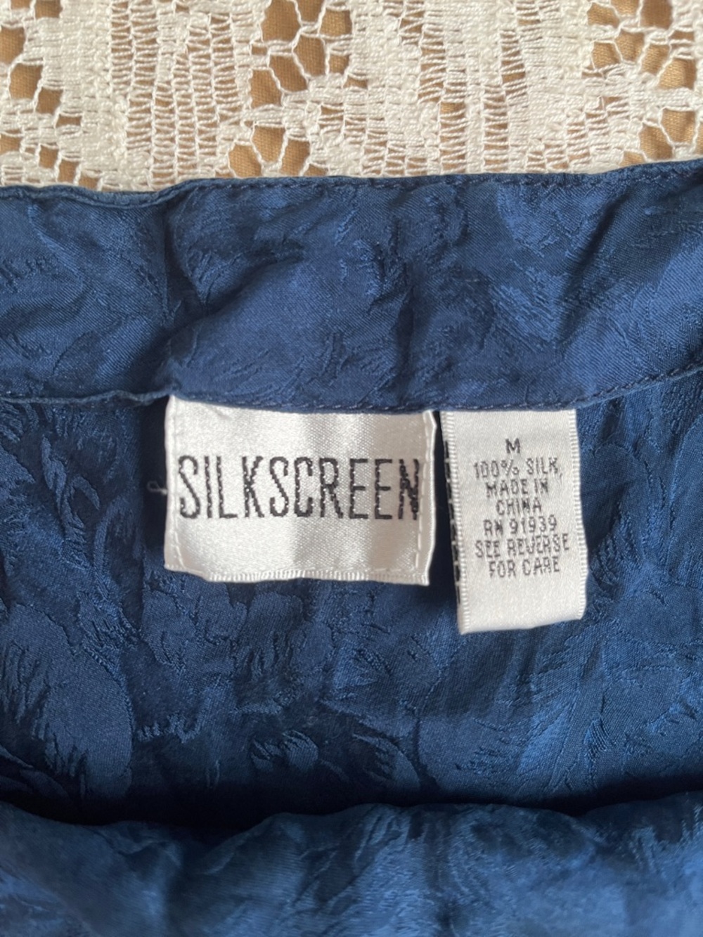 Silkscreen 100% Silk Tank Top With Lace Detail, Navy Blue, Size M - Picture 3 of 3